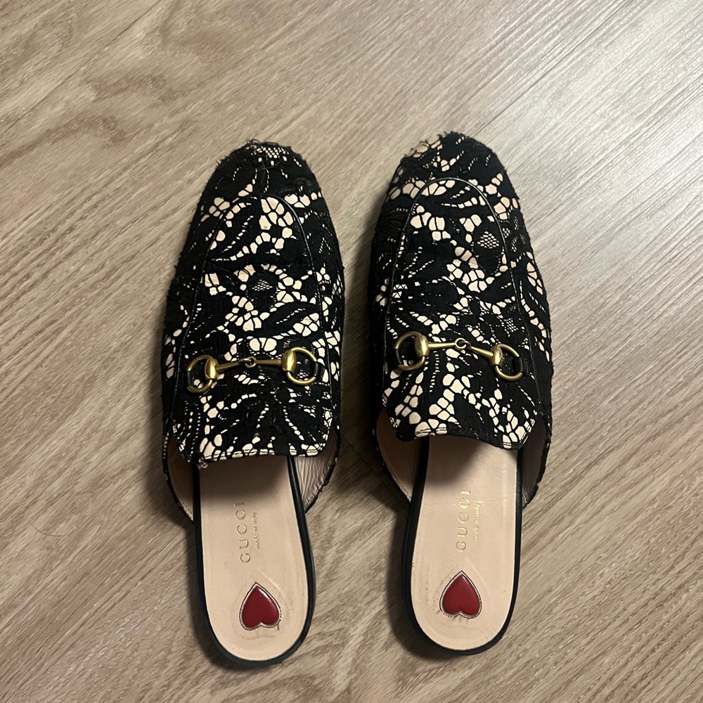 Gucci Black and Cream Lace Mules